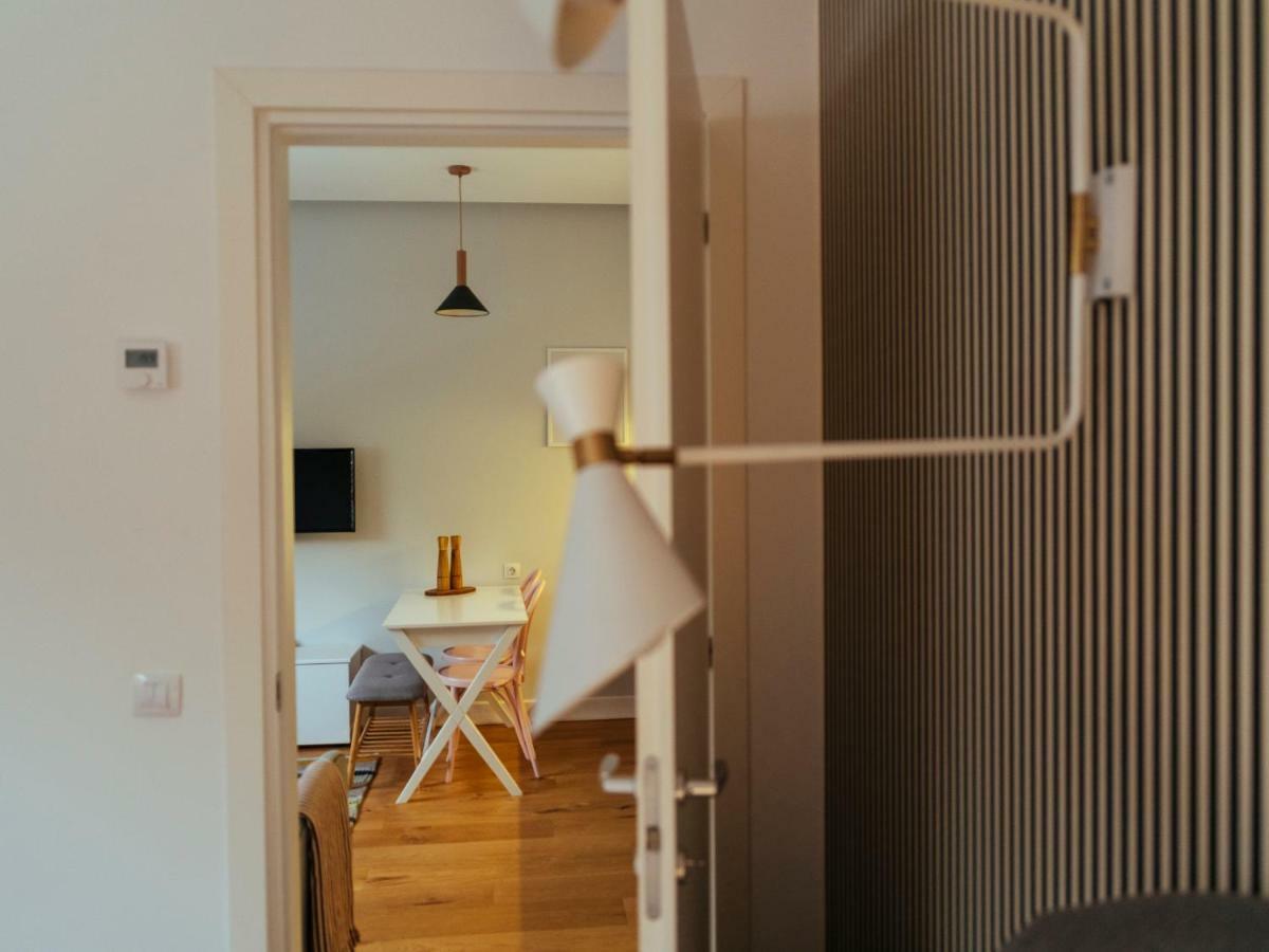 Boutique Luxury Flats - La Maison Du Petit Paris Bucharest Exterior photo